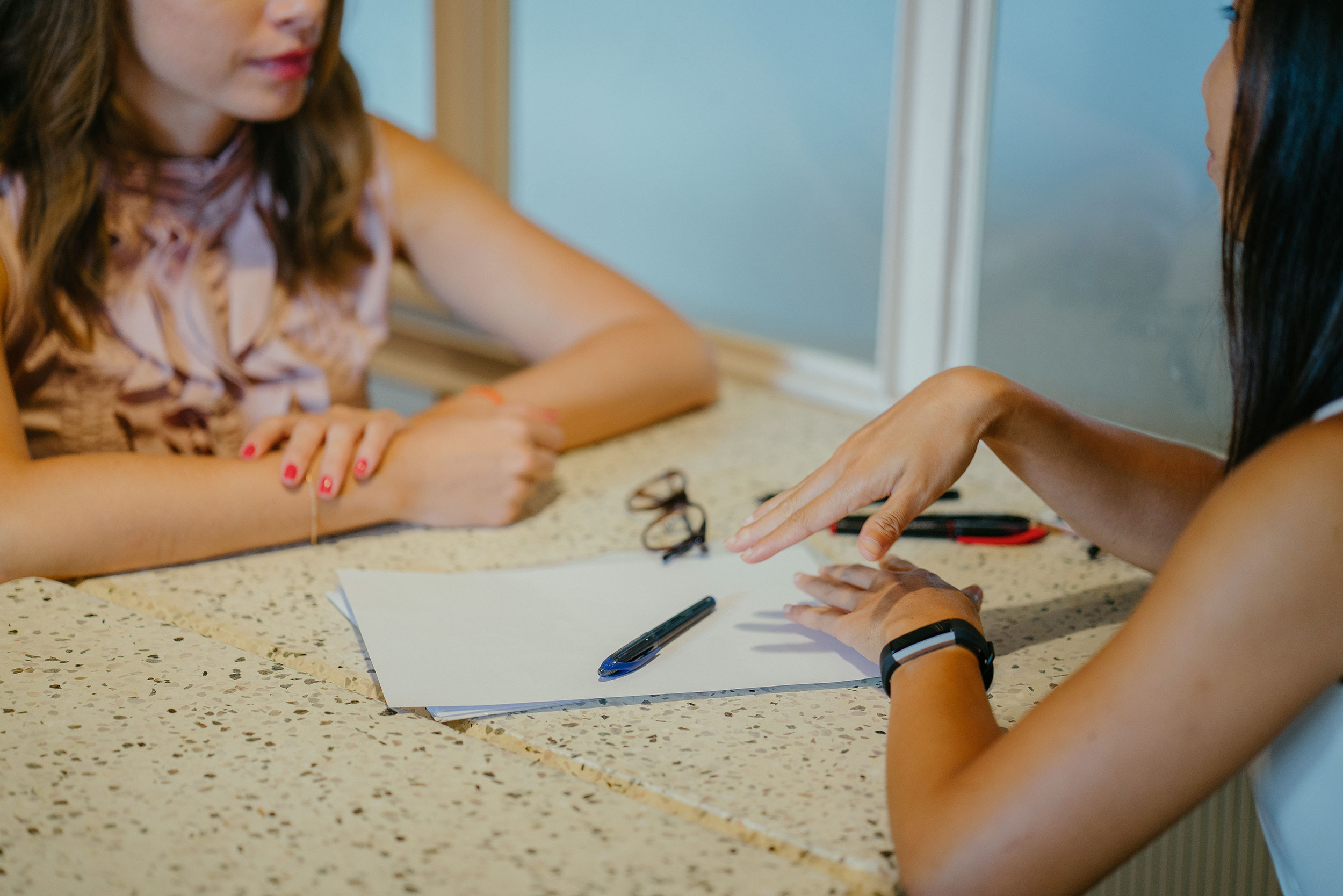 img blog 5 tips for a successful briefing process chat
